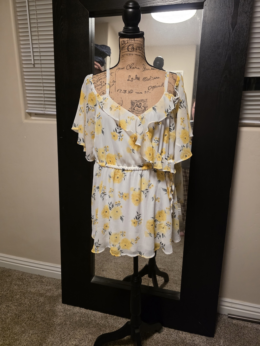 torrid White Floral Ruffle Wrap Tunic with Yellow Blossoms